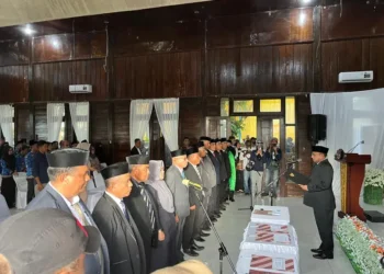 Bupati SBT Lantik Sejumlah Pejabat Hasil Uji Kompetensi & Evaluasi Kinerja