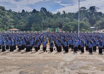 3.132 PPPK Paruh Waktu di SBT Terima SK, Bupati Fachri: Ini Jawaban Penantian Panjang
