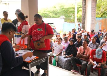 Pasar Murah Pertamina Diserbu Warga Wayame-Rumatiga, 1.000 Paket Sembako Ludes dalam Sehari